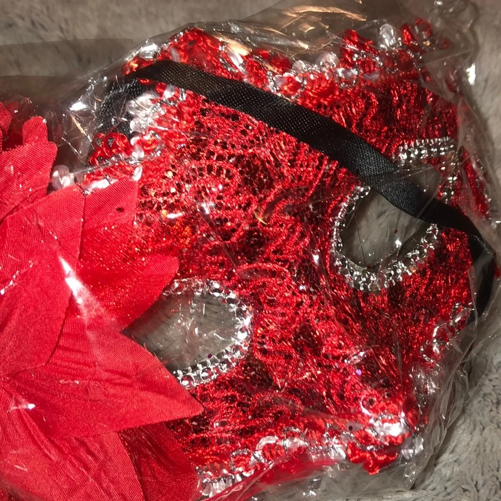 🧟‍♀️Red GOTHIC MASQUERADE EYE MASK *NWT*🧟‍…